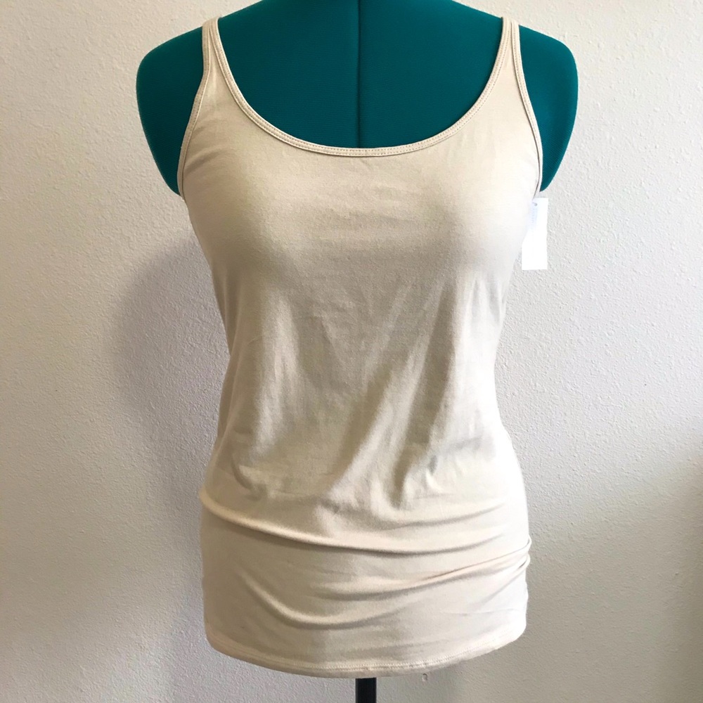 🚨3 for 10$🚨
 ⭐️ Nude tank top NWT